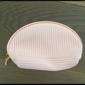 3/$10 Avon Breast Cancer Awareness cosmetic bag